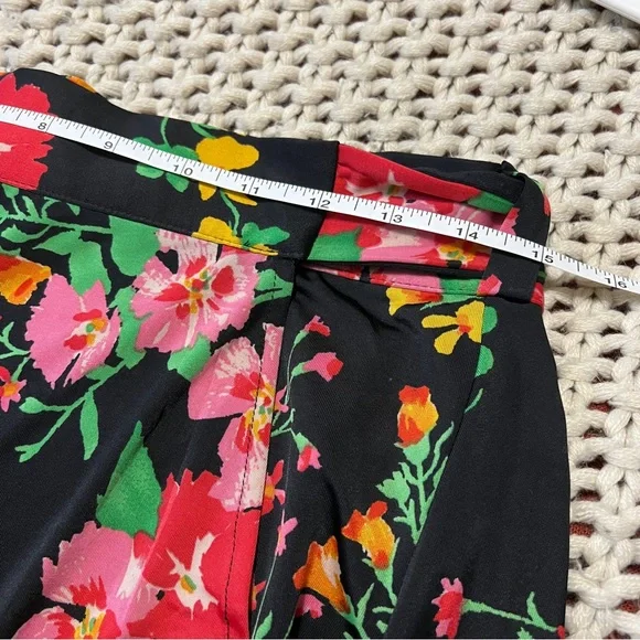 Cabi Floral Wrap Skirt M - Picture 8 of 9